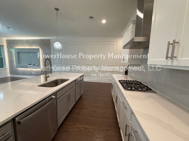 Foto del edificio - 1190 Harper Dr