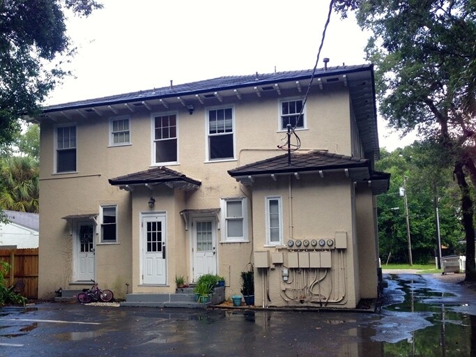 Primary Photo - 909-911 Pine St