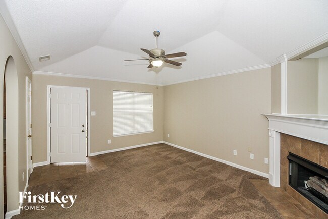 Building Photo - 10148 Cross Valley Dr