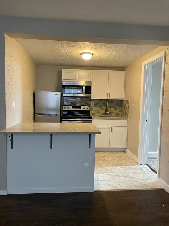 306 Unidad Craft Ave 8 - The Oaks