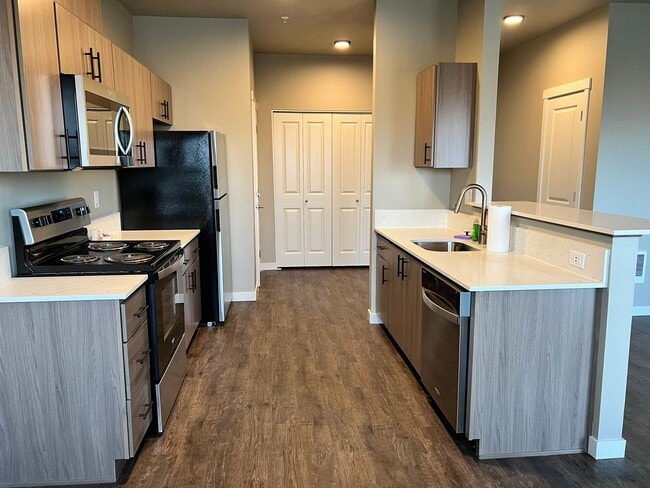 Interior Photo - Eagle Pointe