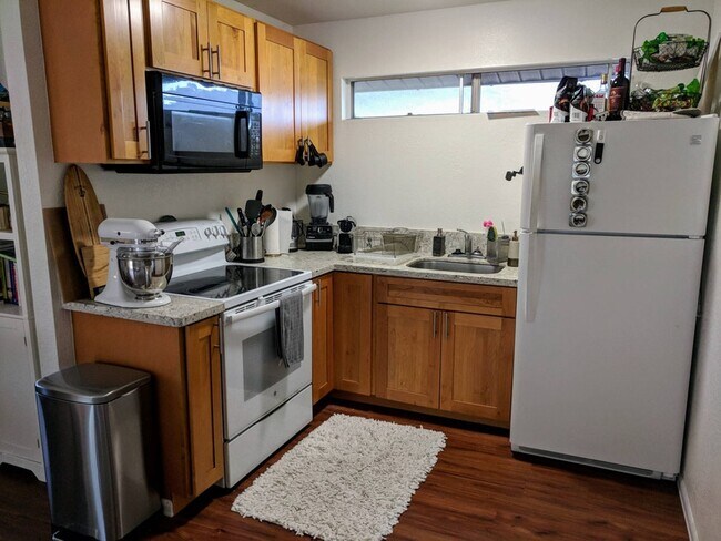 Kitchen - 2444 Jasmine St