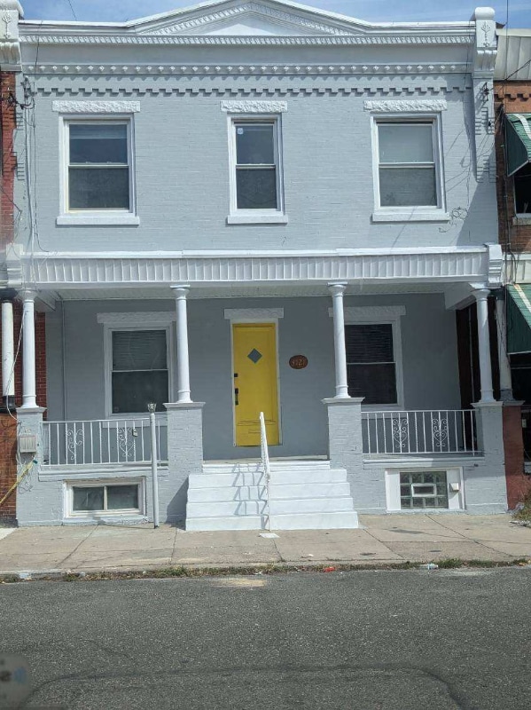 Primary Photo - 4121 Poplar St