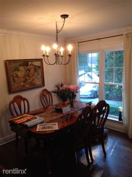 Building Photo - 245 Weaver St