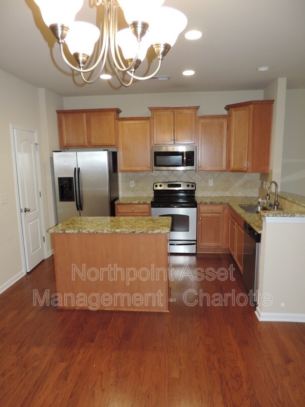 Foto del edificio - 9978 Evergreen Terrace Drive