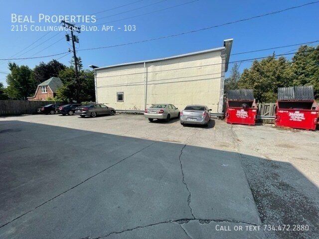 Foto del edificio - 2115 Collingwood Blvd