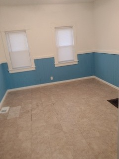 Primary Photo - 100 Seward St