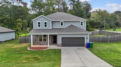 Building Photo - 2054 Maplewood Way
