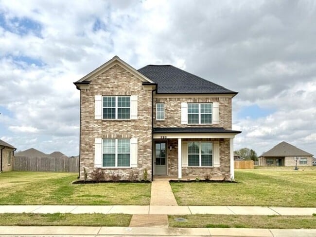 Building Photo - Now Leasing a 4-Bedroom 2.5 Home In Somerville, TN. Availalbe NOW!