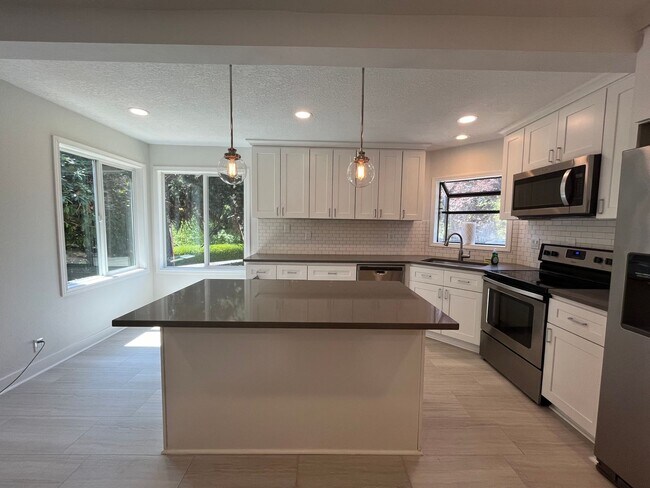 Foto del edificio - 2Bd/1Ba home in West Slope neighborhood ~ ...