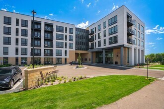 Start living a life less ordinary at Aspire at CityPlace. - Aspire at CityPlace