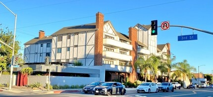 Building Photo - 282 Redondo Ave