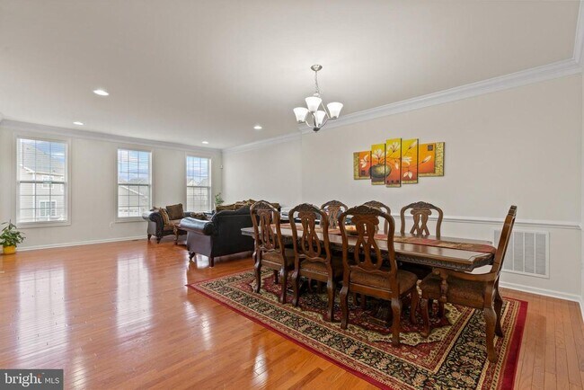 Foto del edificio - 43163 Mitcham Square
