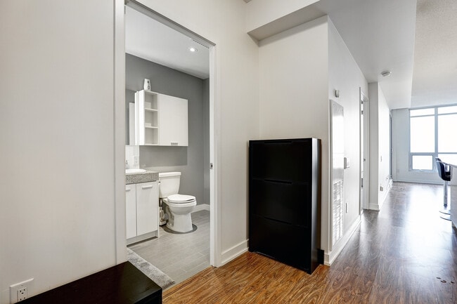 Building Photo - 29 Singer Ct