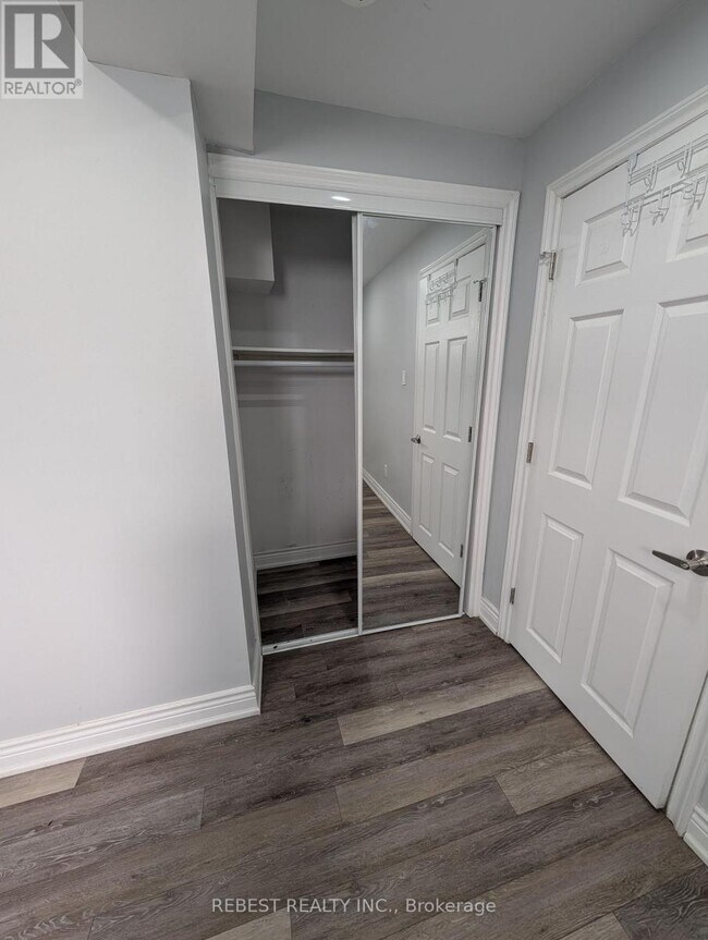 Photo du bâtiment - 2 Trillium Ct