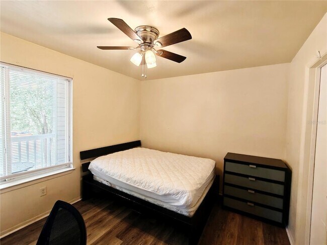 Foto del edificio - 4000 SW 23rd St