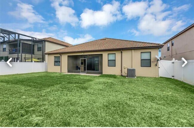 Foto del edificio - 2718 Atherton Dr