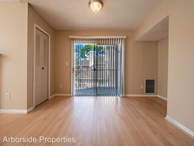 Building Photo - 633 Greencove Terrace