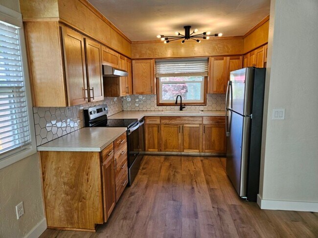 Foto del edificio - 3Bd/1Ba Single Story Home - For viewing!