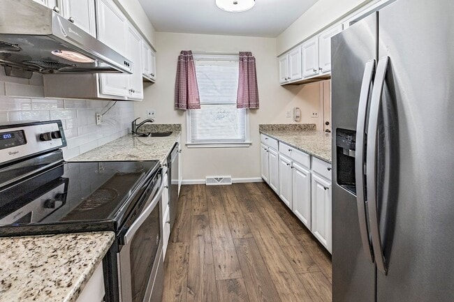 Foto del edificio - 3 bedroom, 2 bath townhome in Pike Creek