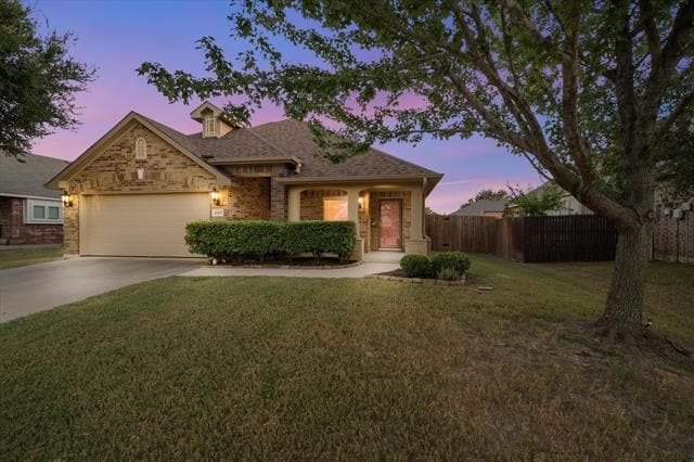 Foto del edificio - 4802 Oakview Dr