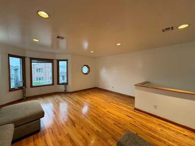 Foto del edificio - 162 W 53rd St