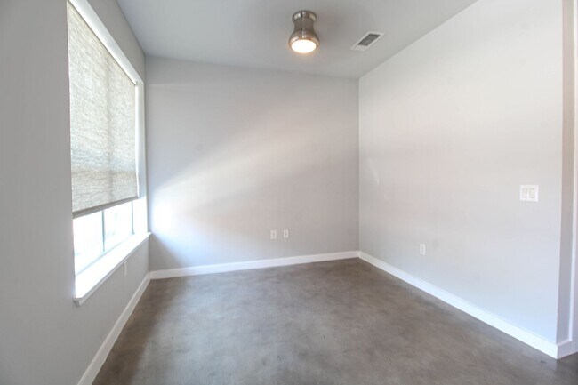 Foto del edificio - 116 Newell Ave