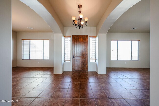 Foto del edificio - 15225 W Frontier Dr