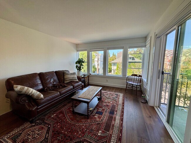 Foto del edificio - 2417 NW 59th St