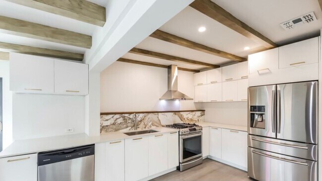 Foto del edificio - 3402 E Pinchot Ave