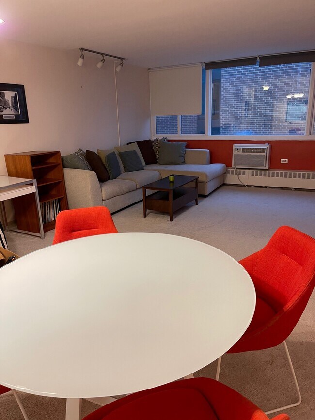 Foto del edificio - 1516 Hinman Ave