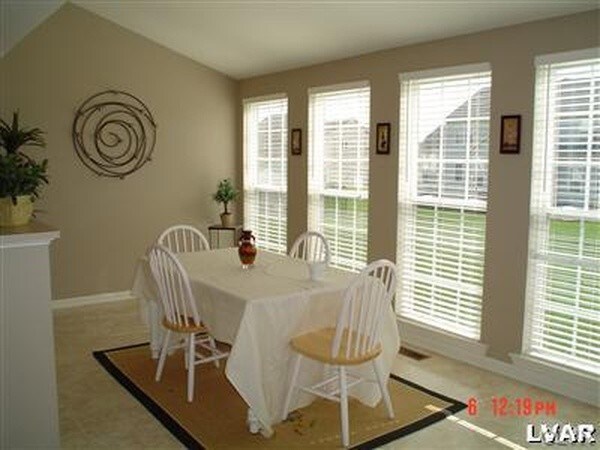 Foto del edificio - 3116 Fox Hill Rd