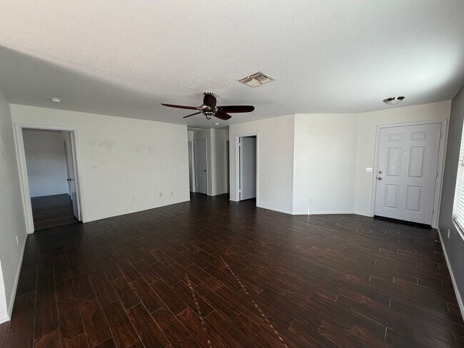 Foto del edificio - 13825 W Ironwood St