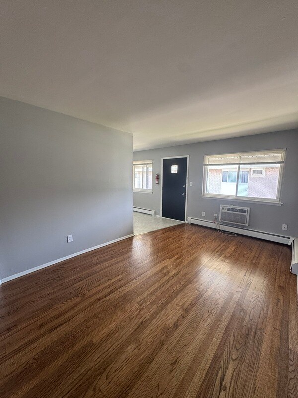 Foto del edificio - 580 Harrison Blvd