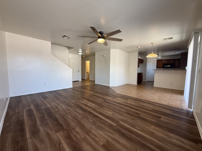 Building Photo - 7372 W Ian Dr