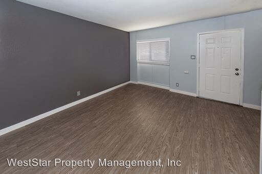 Foto del edificio - 1735 E 10th St