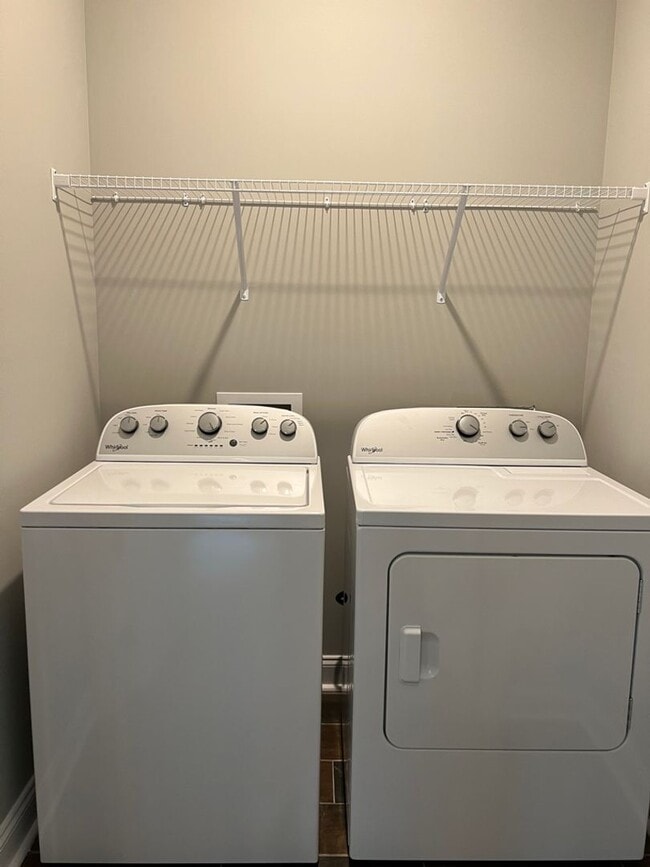 Foto del edificio - Available for July!