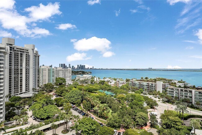 Foto del edificio - 20 Island Ave