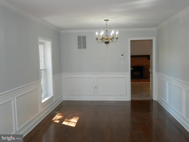 Foto del edificio - 3045 Federal Hill Dr