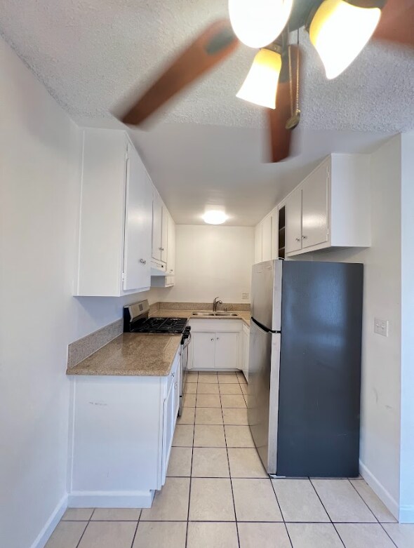Foto del edificio - 2637 S Centinela Ave