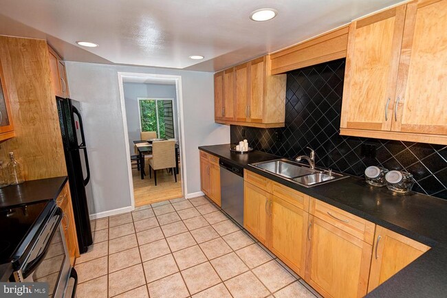 Building Photo - 11519 Hearthstone Ct