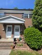 Foto principal - Incredible location! Fidelity Court offers...