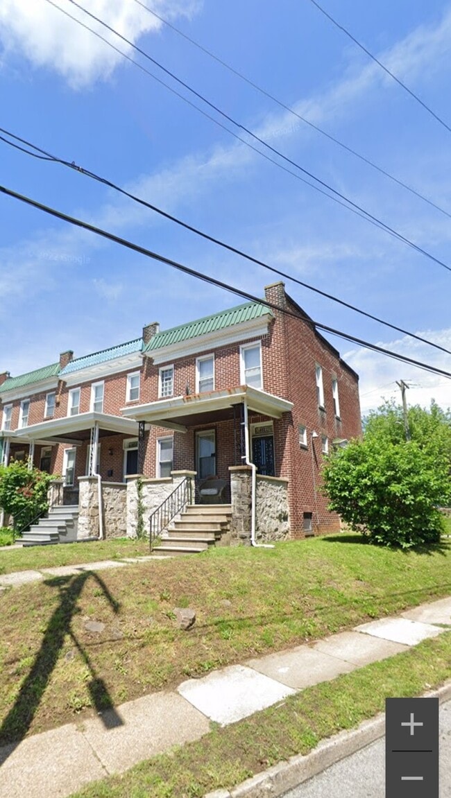 Building Photo - 3100 Normount Ave