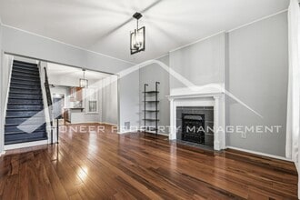 Building Photo - 549 Logan St