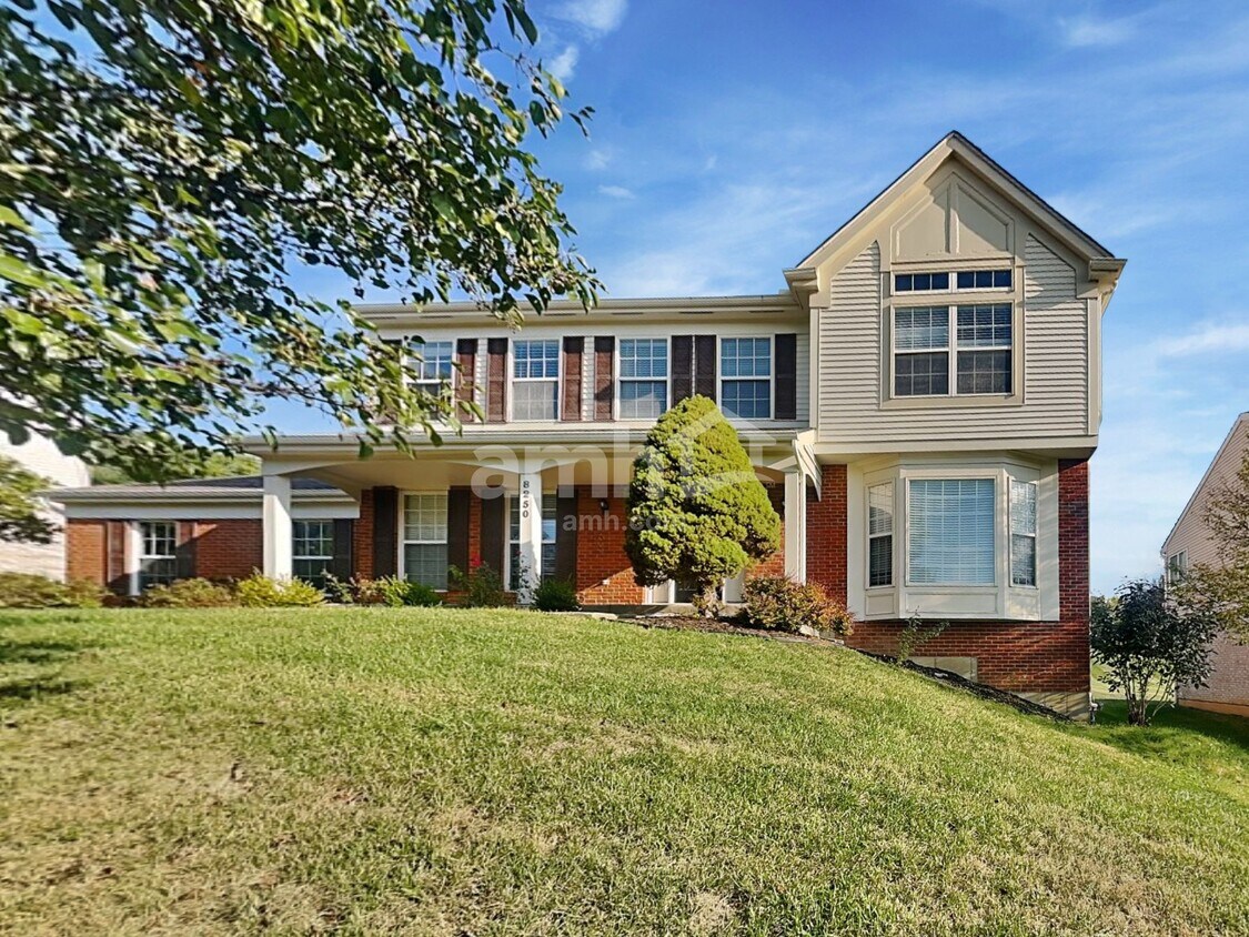 Primary Photo - 8250 Pine Knoll Ct