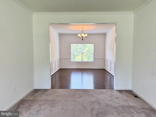 Foto del edificio - 133 Brooke Point Ct