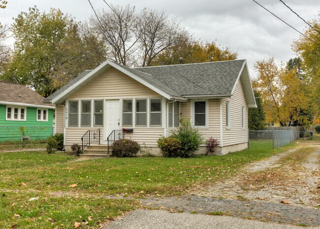 Foto del edificio - Adorable 2 Bedroom 1 Bath Home