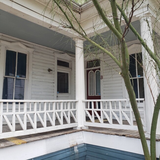 Building Photo - 314 Fowzer St