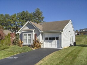 Building Photo - 1655 Sleepy Hollow Rd NW