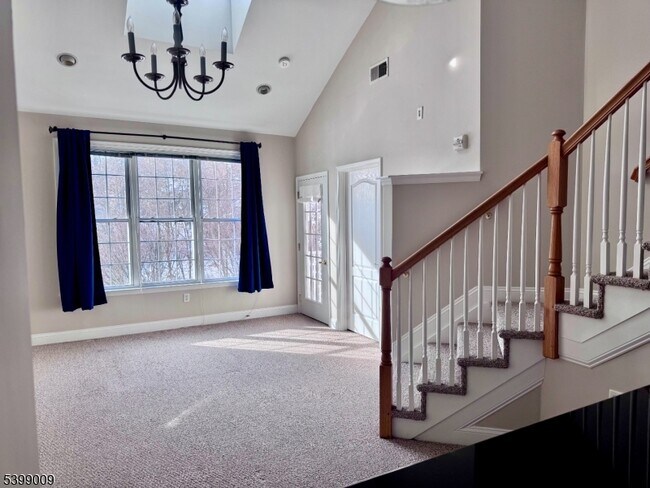 Foto del edificio - 6402 Brookhaven Court